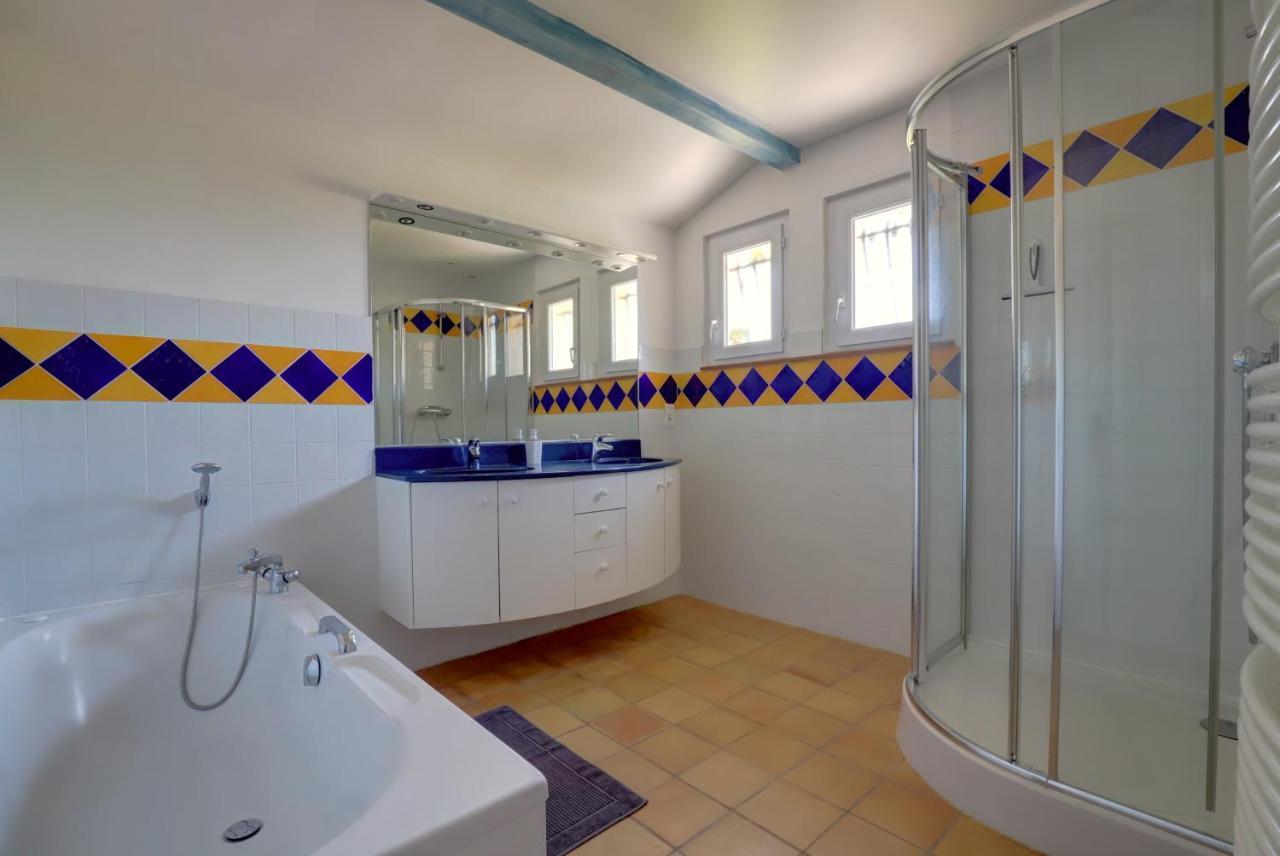 Gite La Grappe Occitane - 14 Personnes - Piscine Privee Ambres Екстериор снимка